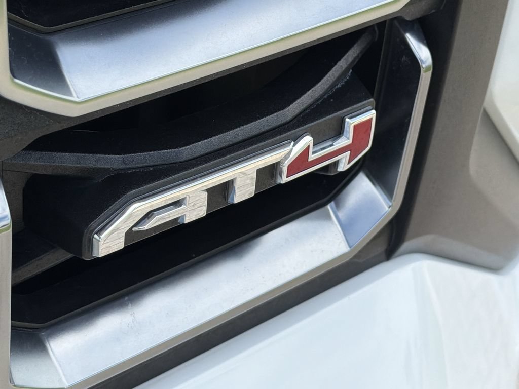 Certified 2025 GMC Canyon AT4 w/ Nightfall Edition AWD/4WD image 10