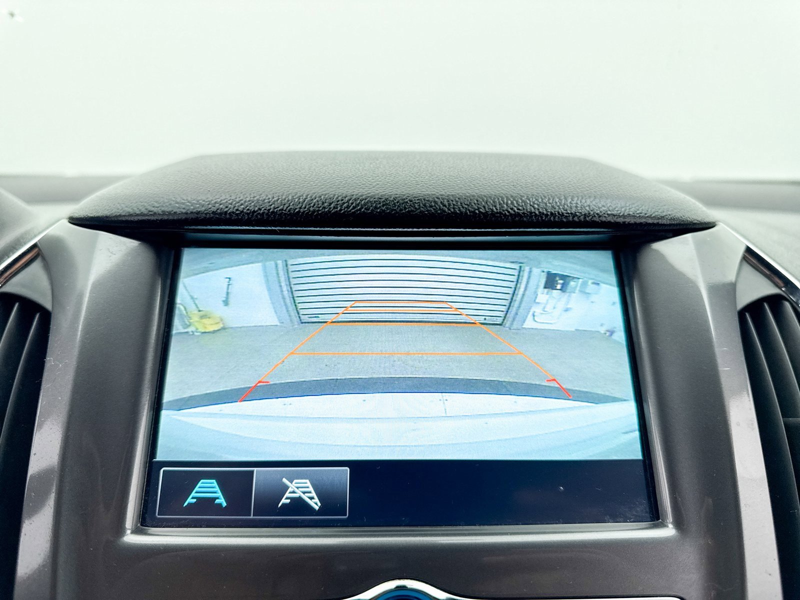 Used 2018 Chevrolet Cruze LT w/ RS Package image 8