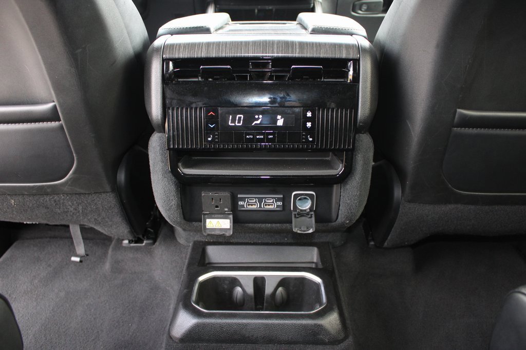 Used 2024 Jeep Wagoneer L Series II image 31