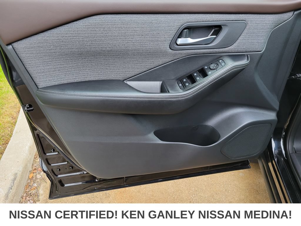 Certified 2021 Nissan Rogue SV AWD/4WD image 38