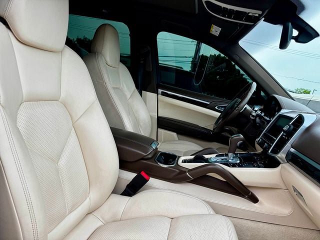 Used 2013 Porsche Cayenne AWD/4WD image 20