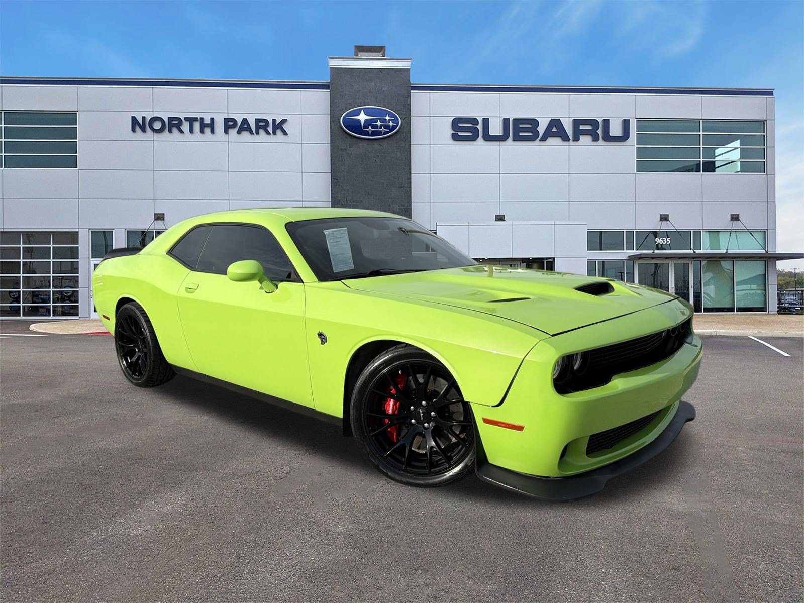 Used 2015 Dodge Challenger SRT Hellcat RWD image 1