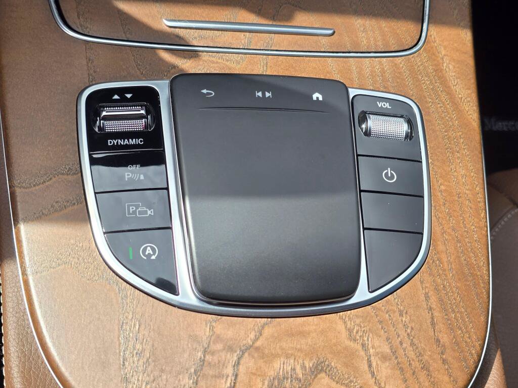 Used 2022 Mercedes-Benz E 350 4MATIC Sedan image 17
