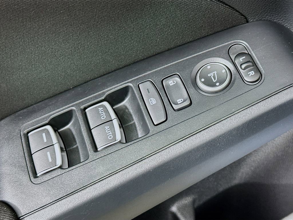 Used 2023 Honda Civic Sport image 18