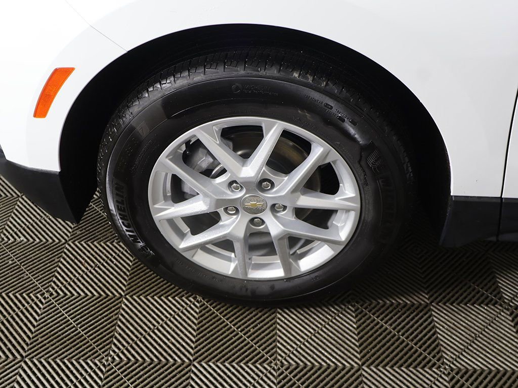 Used 2024 Chevrolet Equinox LT w/ LPO, Floor Liner Package image 16