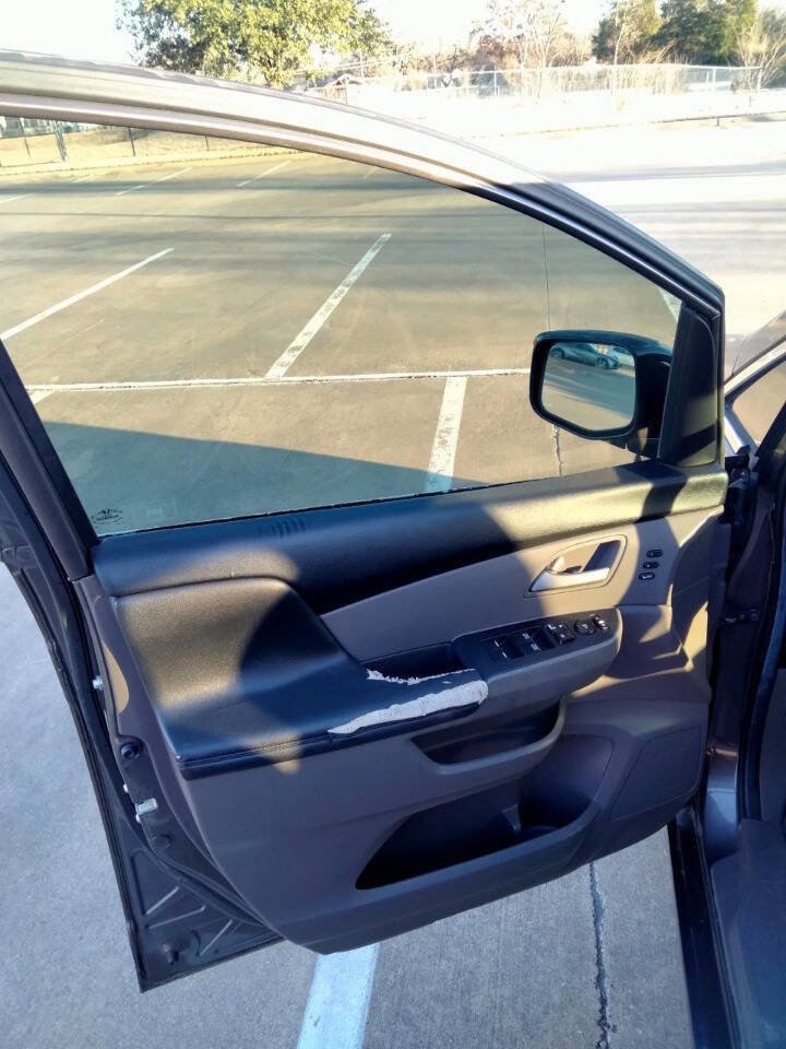 Used 2011 Honda Odyssey Touring image 8