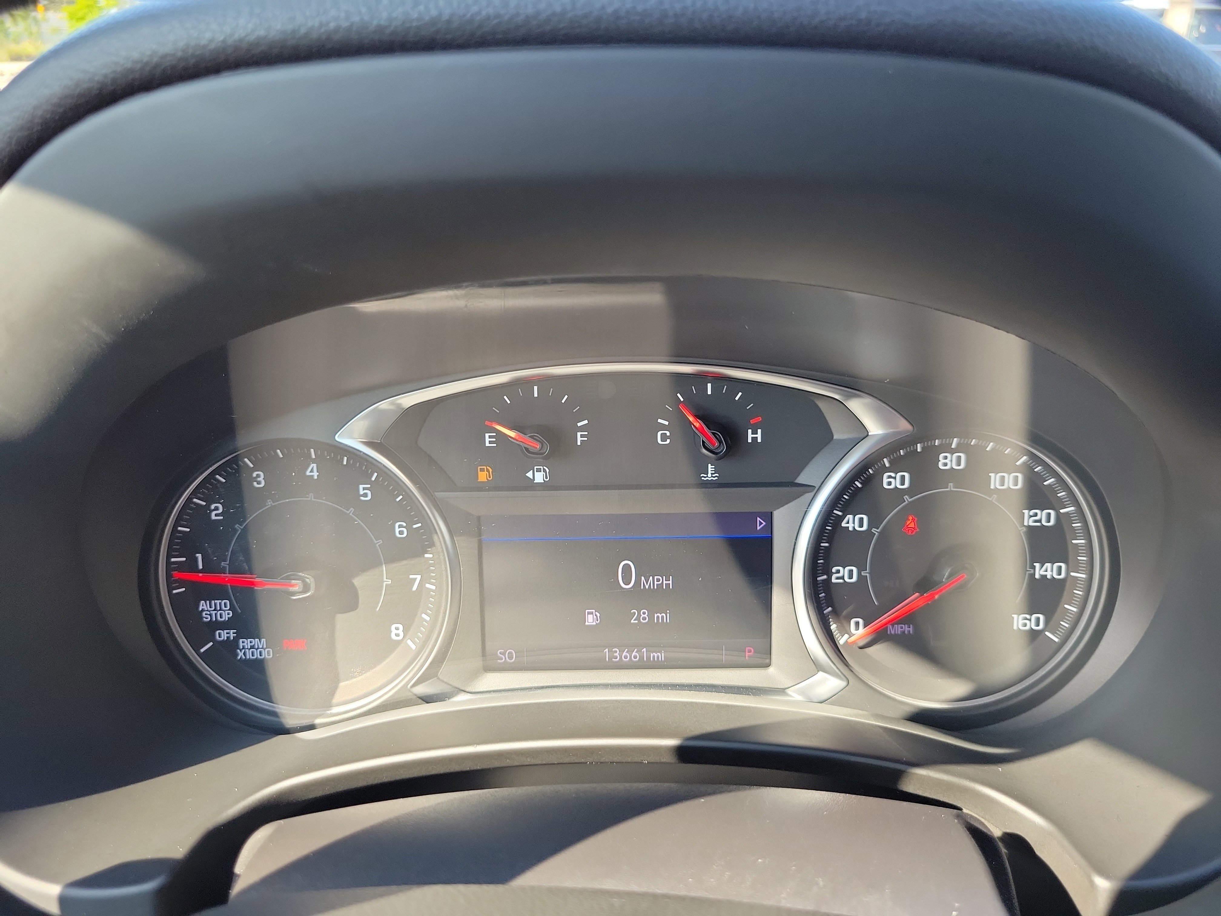 Used 2023 GMC Terrain SLT image 29