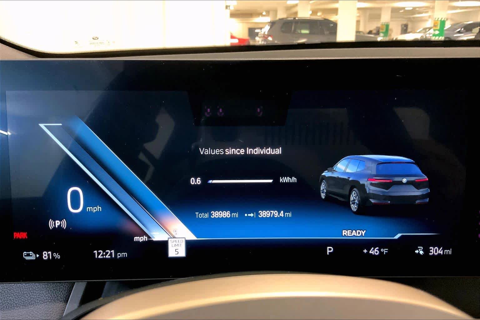 Certified 2023 BMW iX xDrive50 w/ Premium Package image 25