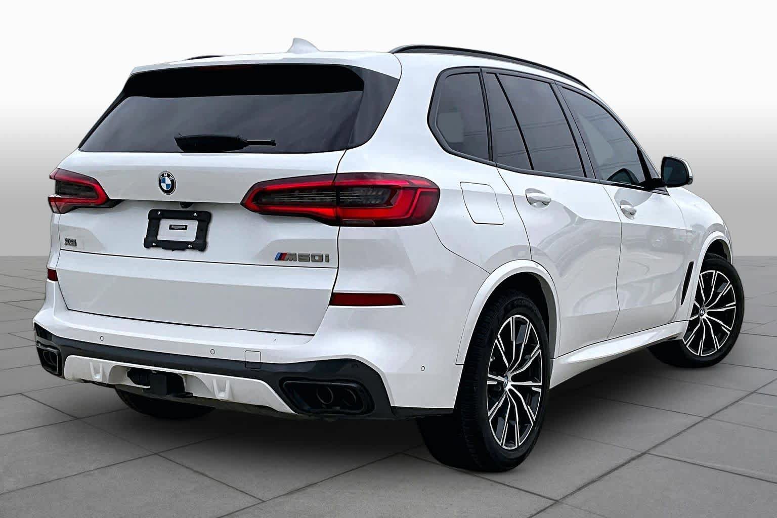 Used 2020 BMW X5 M50i AWD/4WD image 13