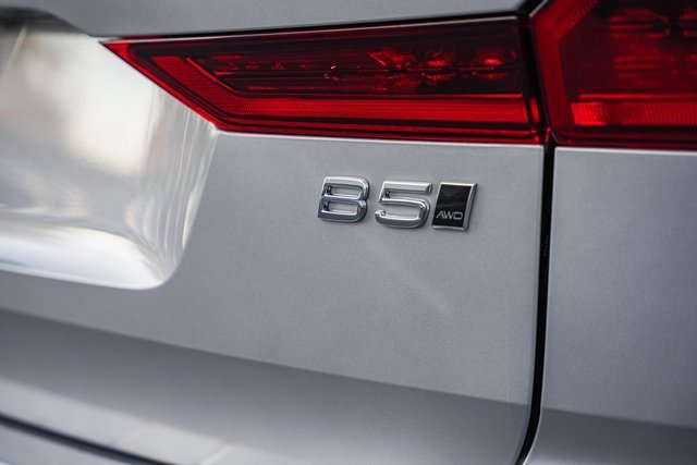 New 2026 Volvo XC60 B5 Plus w/ Protection Package Premier image 7