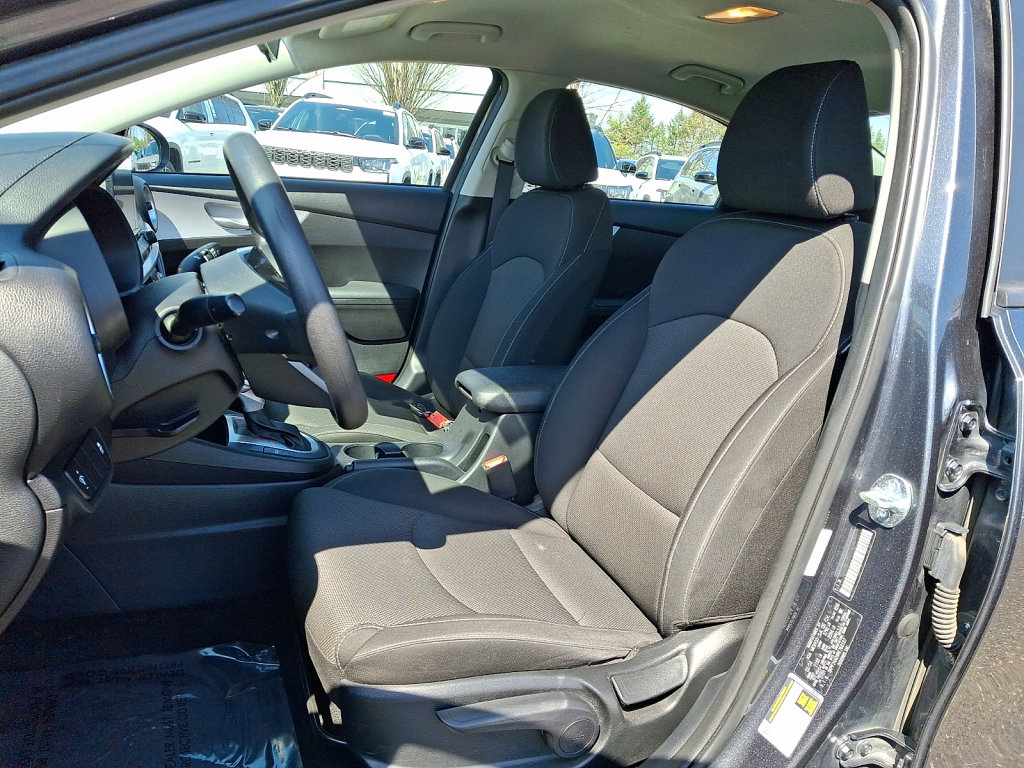 Used 2024 Kia Forte LXS image 24