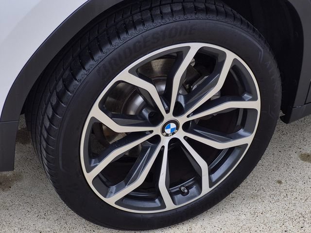 Used 2024 BMW X4 xDrive30i w/ Premium Package AWD/4WD image 8