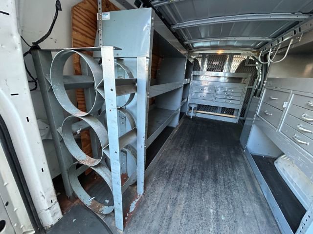 Used 2013 GMC Savana 3500 image 11