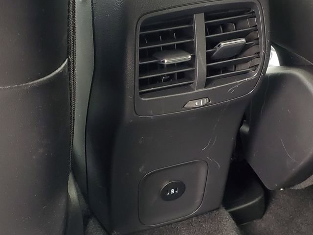 Used 2025 Ford Escape SE image 30