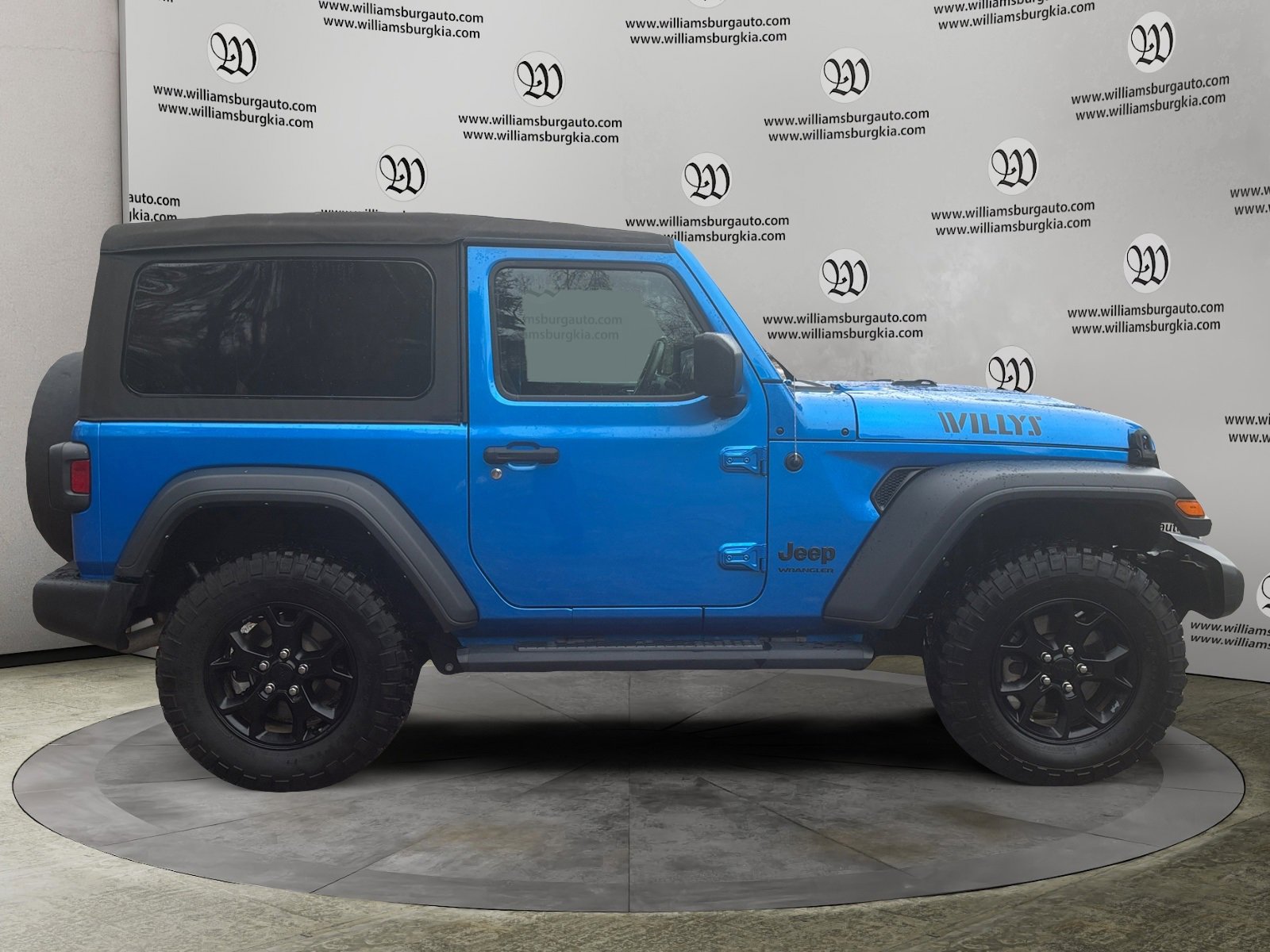 Used 2022 Jeep Wrangler Willys image 6