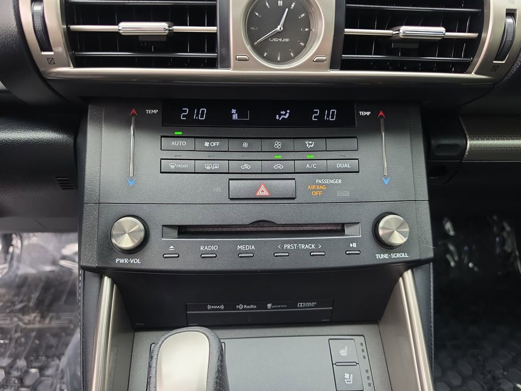 Used 2016 Lexus IS 300 AWD image 19