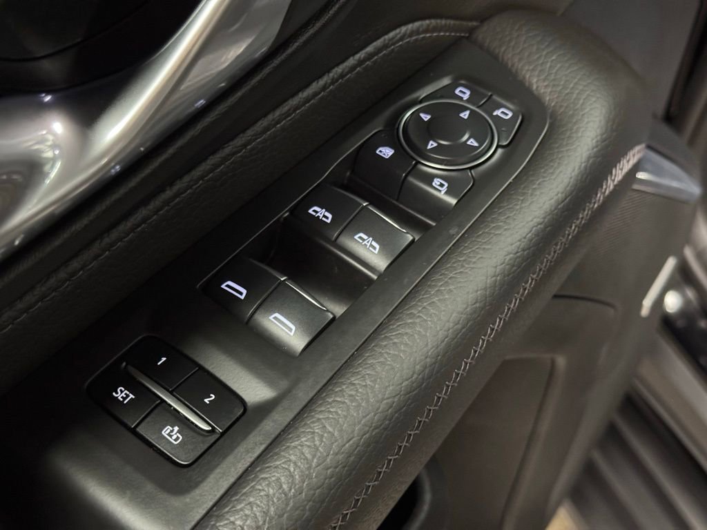 Certified 2024 GMC Yukon Denali image 39