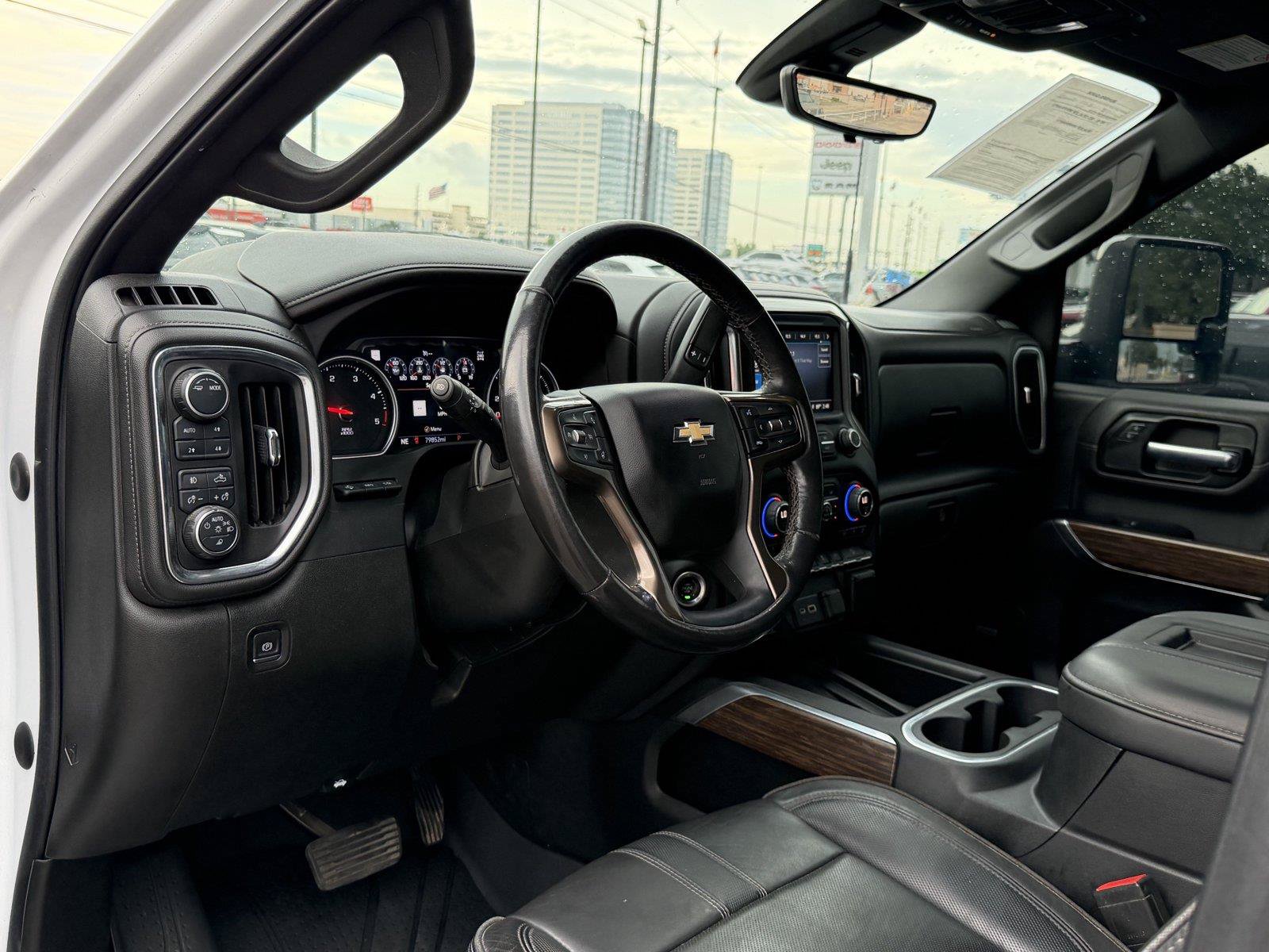 Used 2022 Chevrolet Silverado 3500 High Country w/ Z71 Off-Road Package AWD/4WD image 16