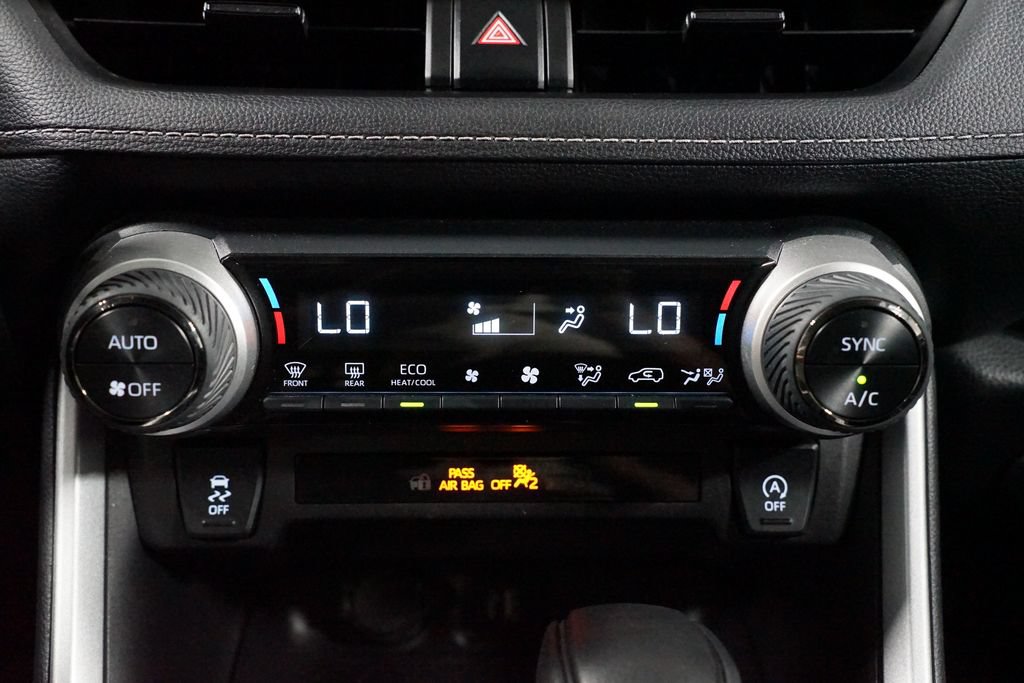 Certified 2025 Toyota RAV4 XLE FWD image 20