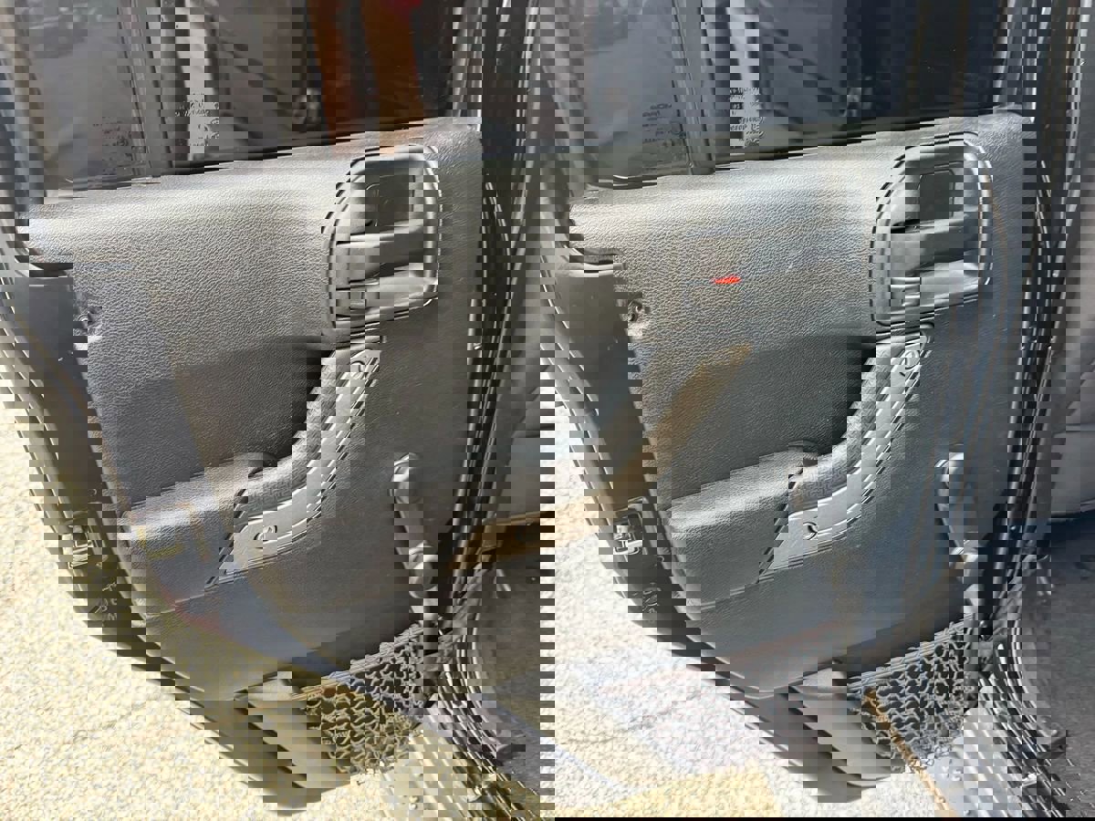 Used 2018 Jeep Wrangler Unlimited Sport image 19