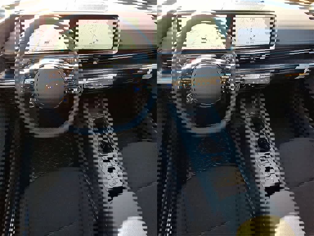 New 2025 Hyundai Ioniq 6 SE image 8