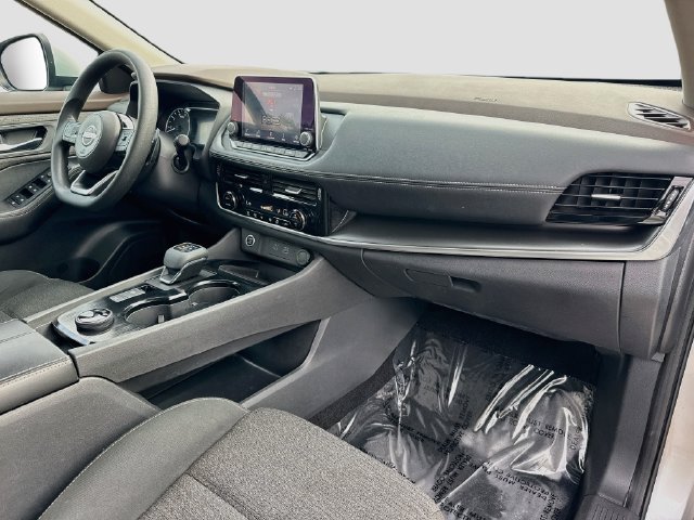 Used 2022 Nissan Rogue SV AWD/4WD image 32