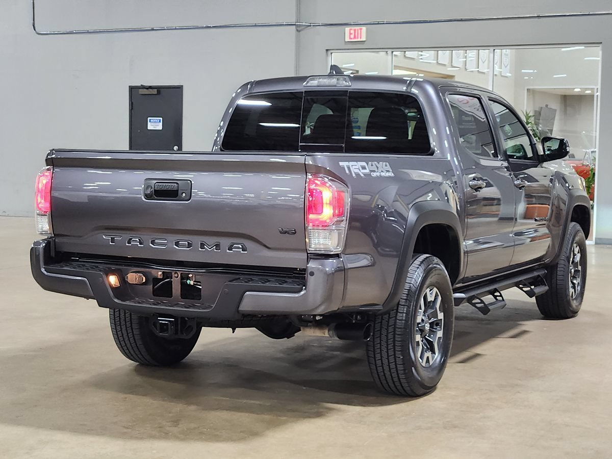 Used 2021 Toyota Tacoma TRD Off-Road w/ Technology Package AWD/4WD image 8