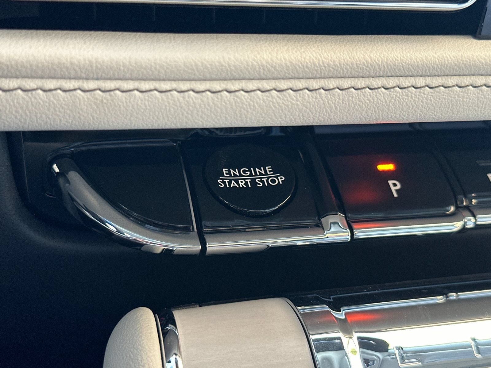 New 2026 Lincoln Aviator Reserve AWD/4WD image 23