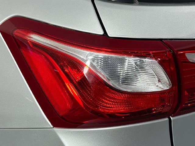 Used 2020 Chevrolet Equinox LT w/ Sport Edition FWD image 33