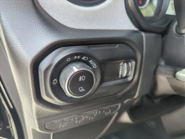Used 2025 Jeep Gladiator Sport AWD/4WD image 28