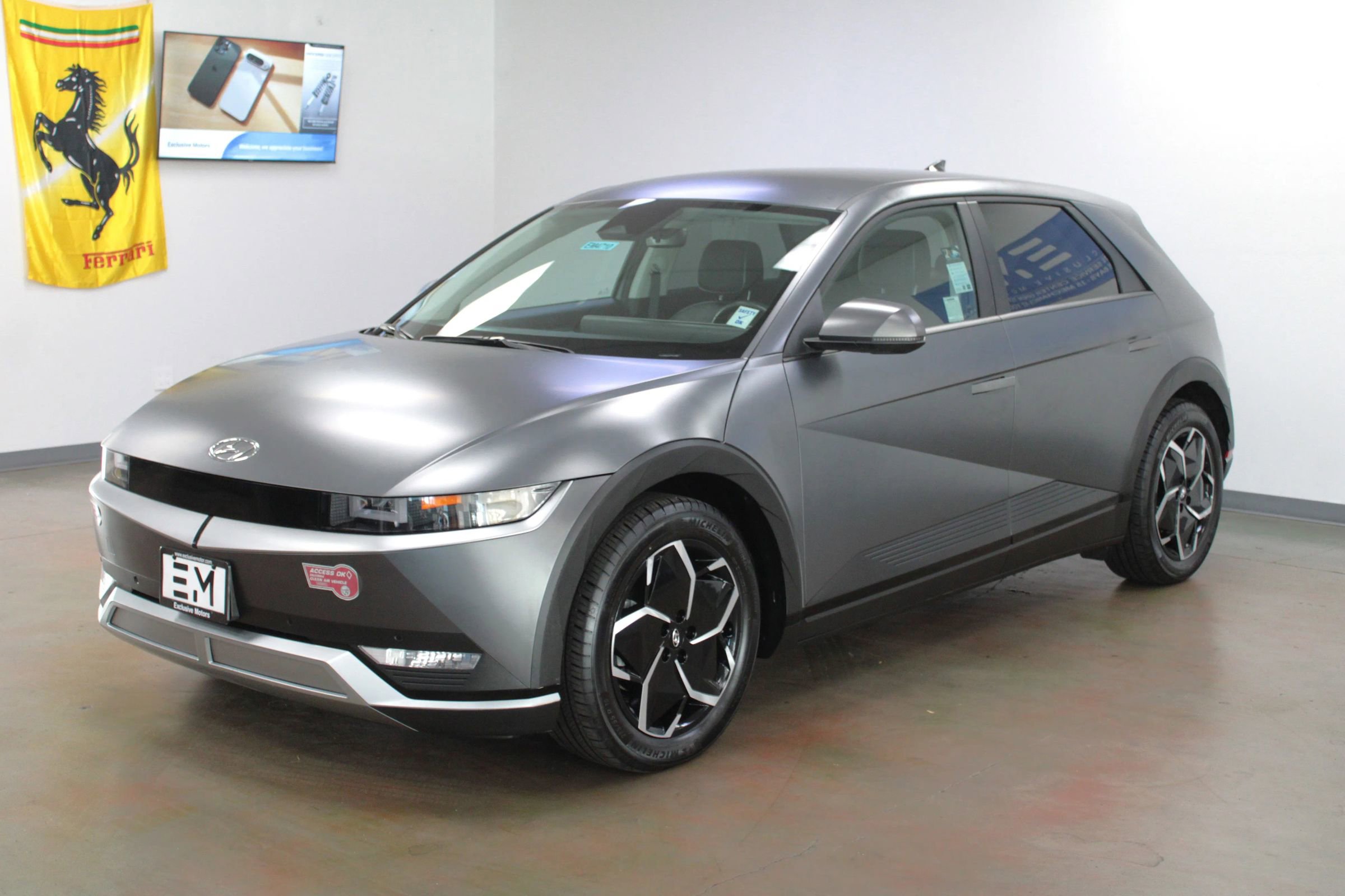 Used 2023 Hyundai Ioniq 5 SEL image 4