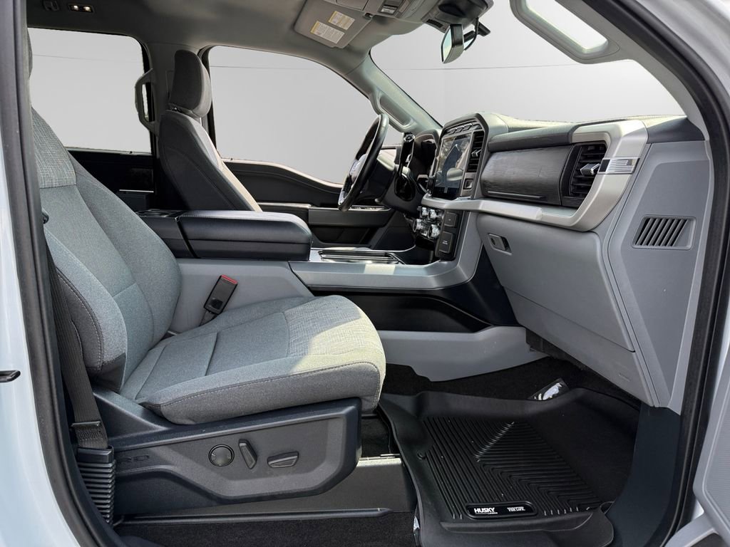 Used 2022 Ford F150 XLT w/ Equipment Group 302A High image 15