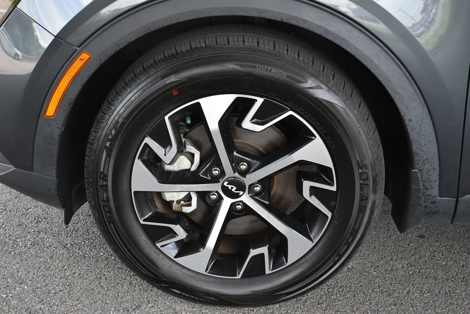 Used 2023 Kia Sportage EX FWD image 10