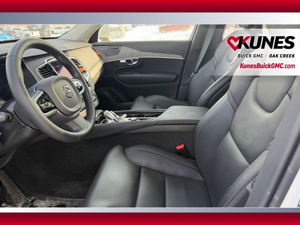 Used 2025 Volvo XC90 T8 Ultra w/ Protection Package Premier image 6