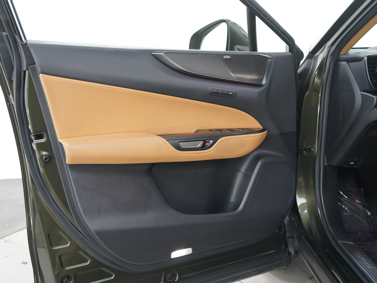Used 2022 Lexus NX 350h AWD w/ Vision Package image 19