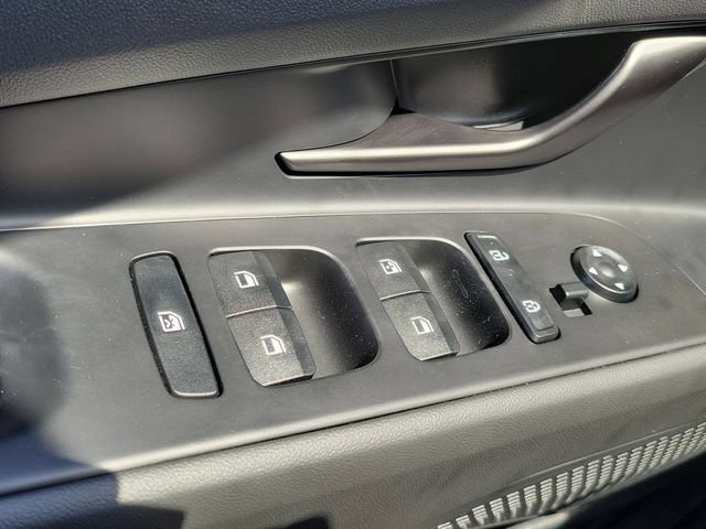 New 2026 Hyundai Elantra Sport FWD image 16
