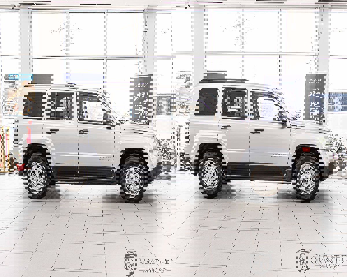 Used 2012 Jeep Patriot Sport FWD image 9