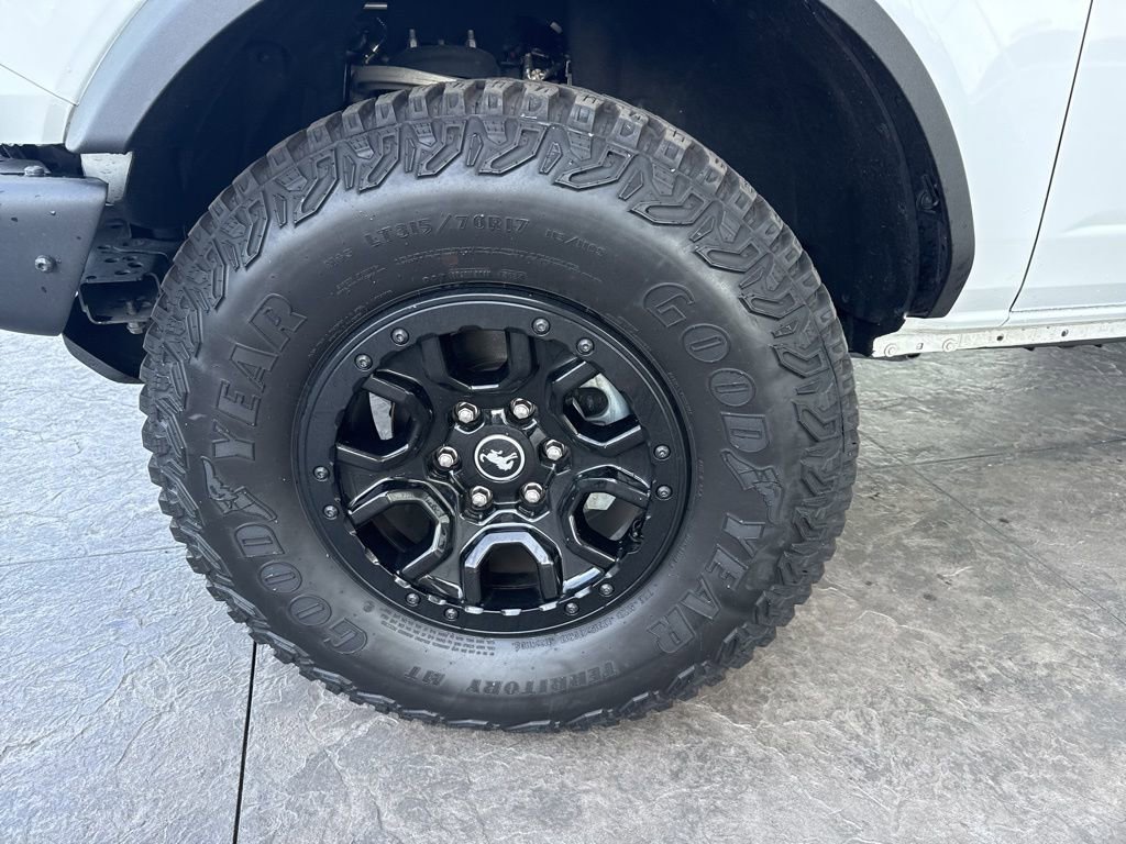 Used 2024 Ford Bronco Wildtrak image 5