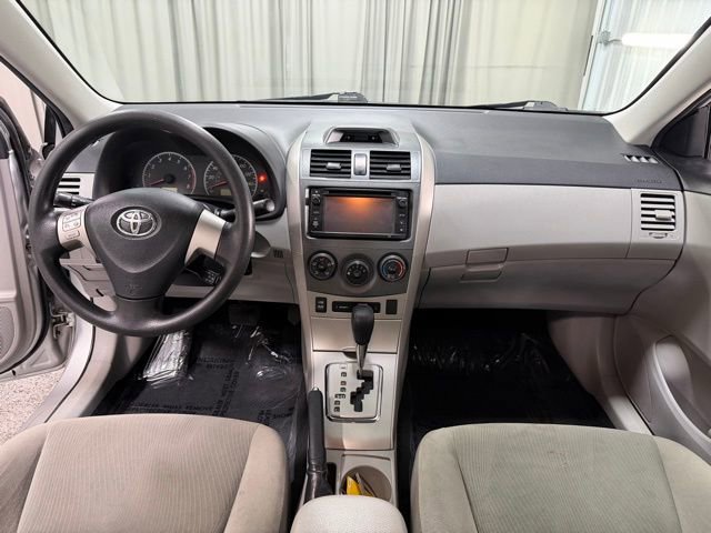 Used 2013 Toyota Corolla LE image 12