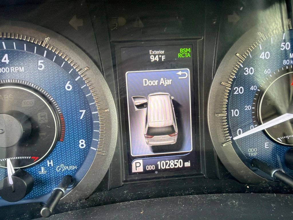 Used 2018 Toyota Sienna XLE w/ XLE Navigation Package FWD image 20