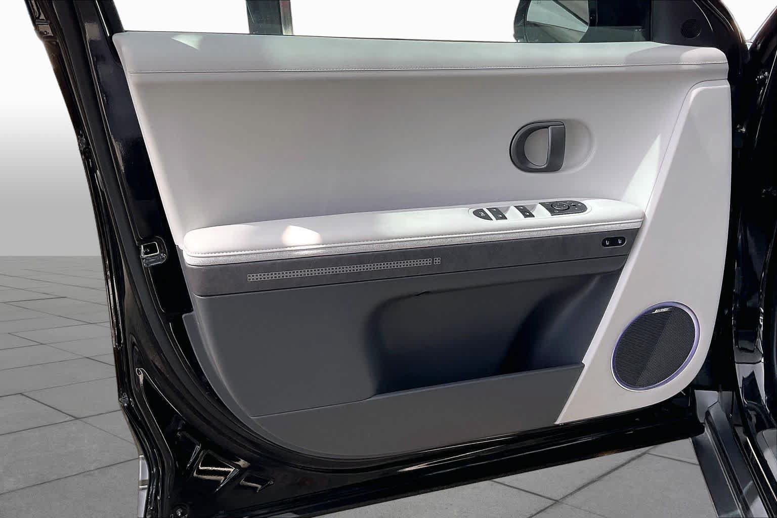 Certified 2025 Hyundai Ioniq 5 Limited AWD/4WD image 21