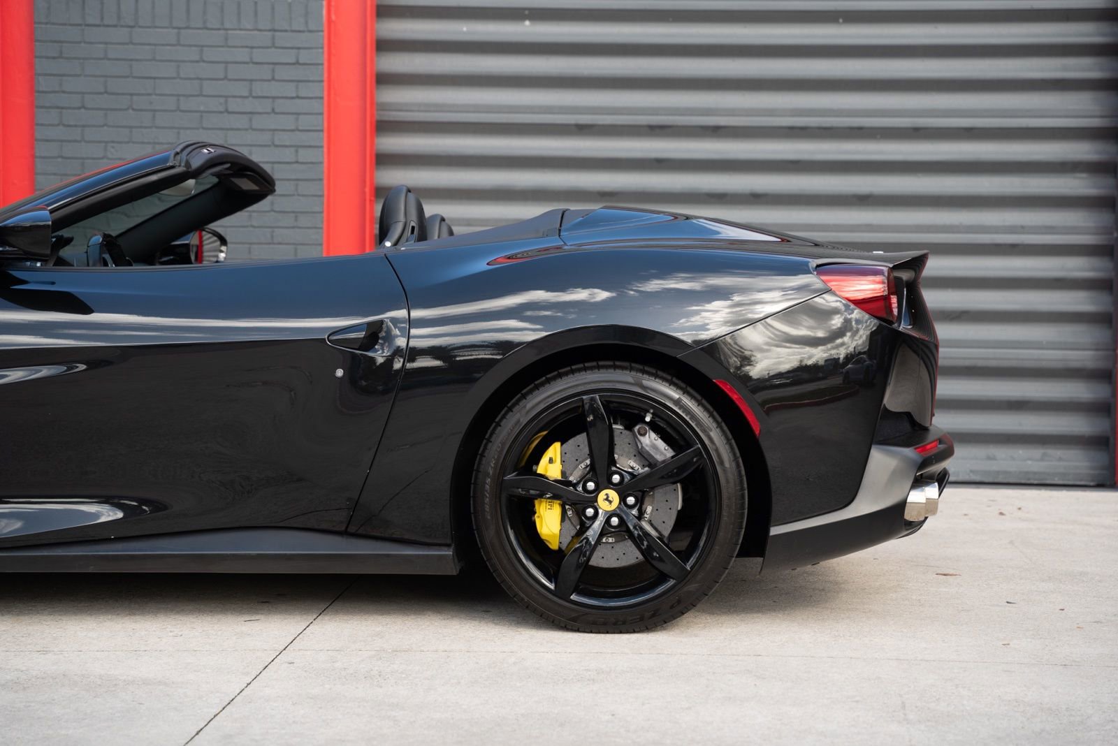 Used 2019 Ferrari Portofino video 2