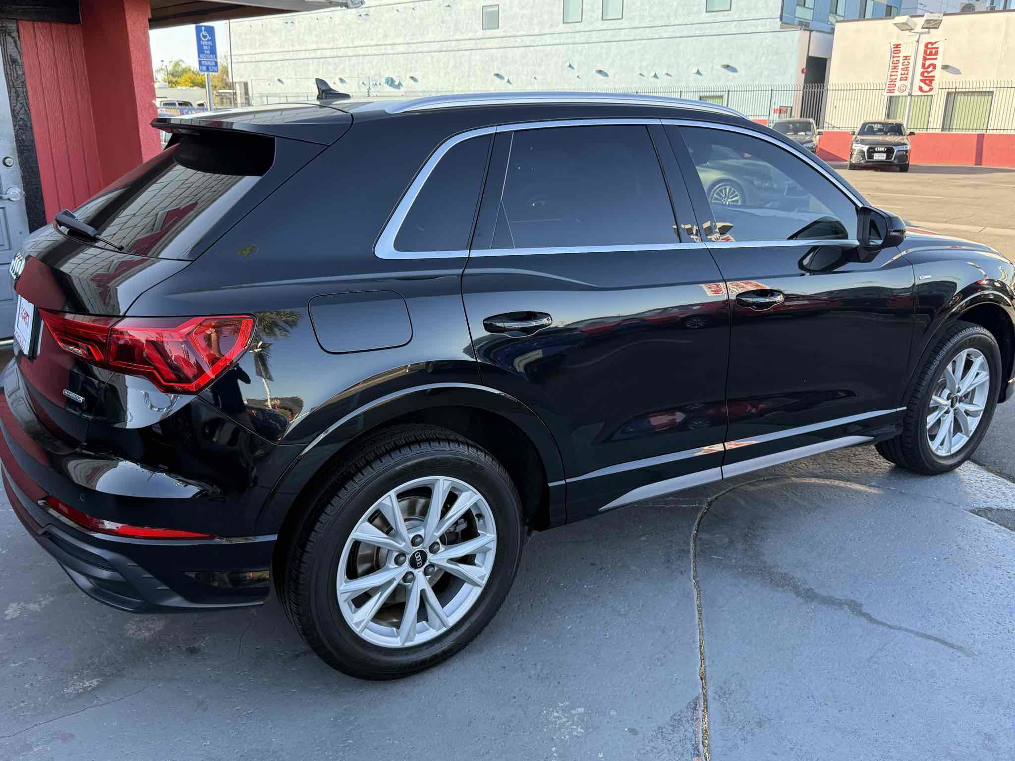 Used 2022 Audi Q3 2.0T Premium Plus w/ Premium Plus Package image 37