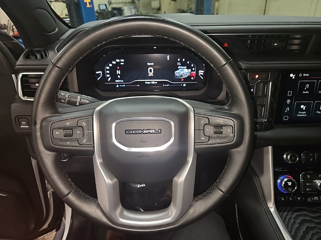 Used 2024 GMC Yukon Denali w/ Max Trailering Package image 19
