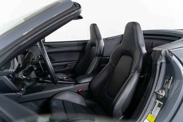 Used 2025 Porsche 911 Carrera GTS RWD image 15