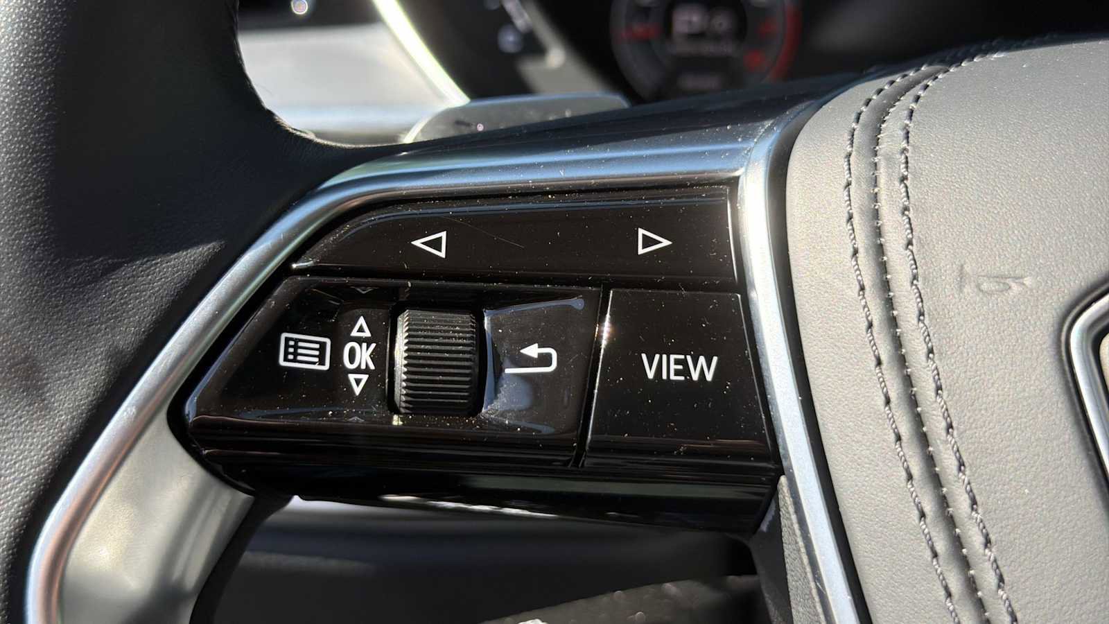 Used 2023 Audi A8 L 3.0T w/ Comfort Plus Package AWD/4WD image 28