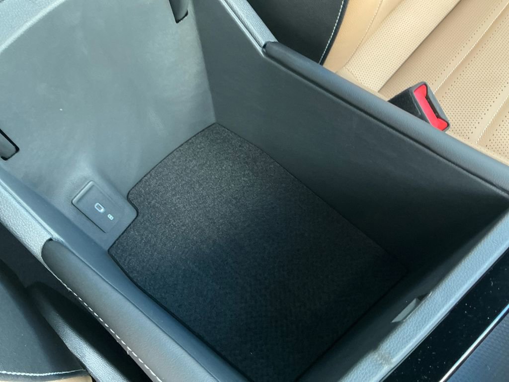 New 2026 Volkswagen Atlas Cross Sport SEL R-Line image 18