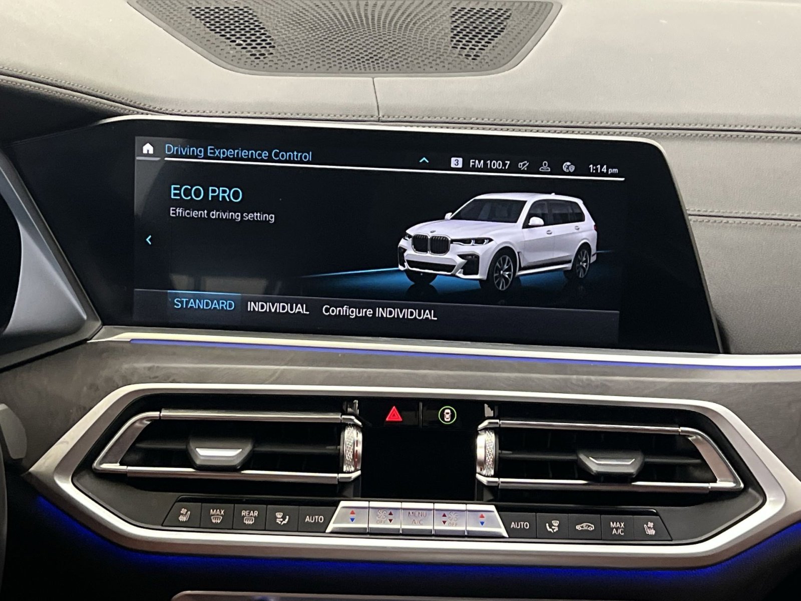 Used 2022 BMW X7 M50i image 16