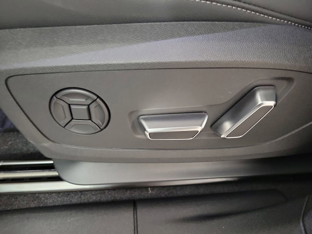 New 2026 Audi Q3 quattro 2.0T AWD/4WD image 22