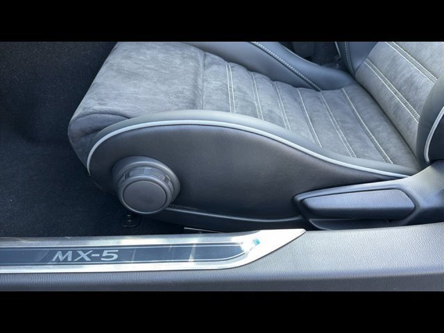 New 2026 MAZDA MX-5 Miata RF Club w/ Interior Package RWD image 16